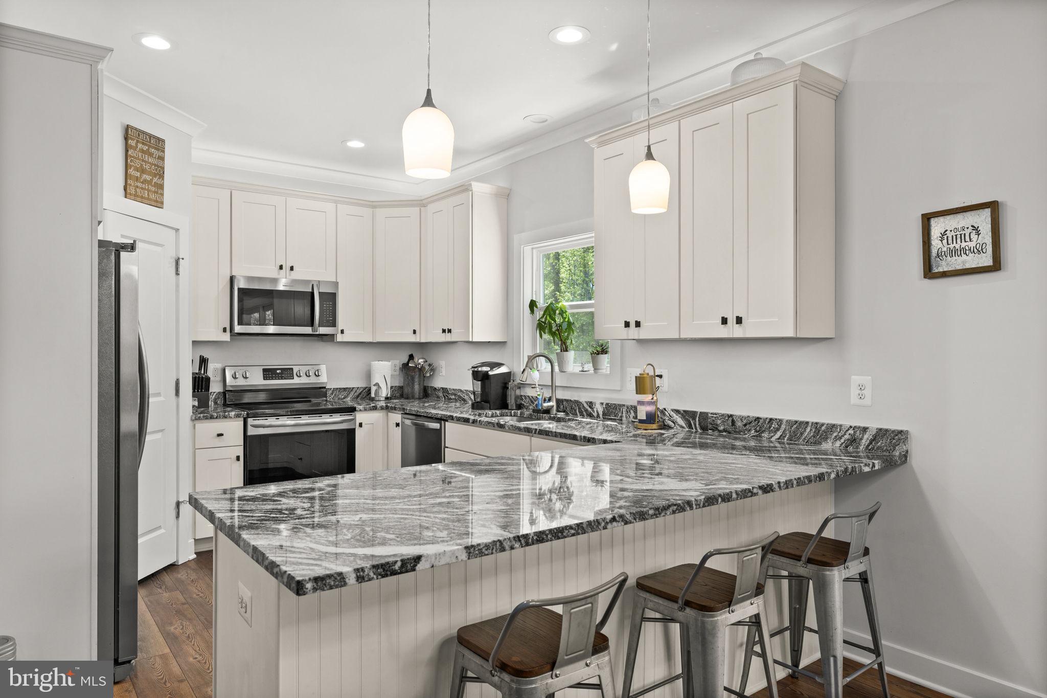 WALKERS BRANCH ESTATES - Residential