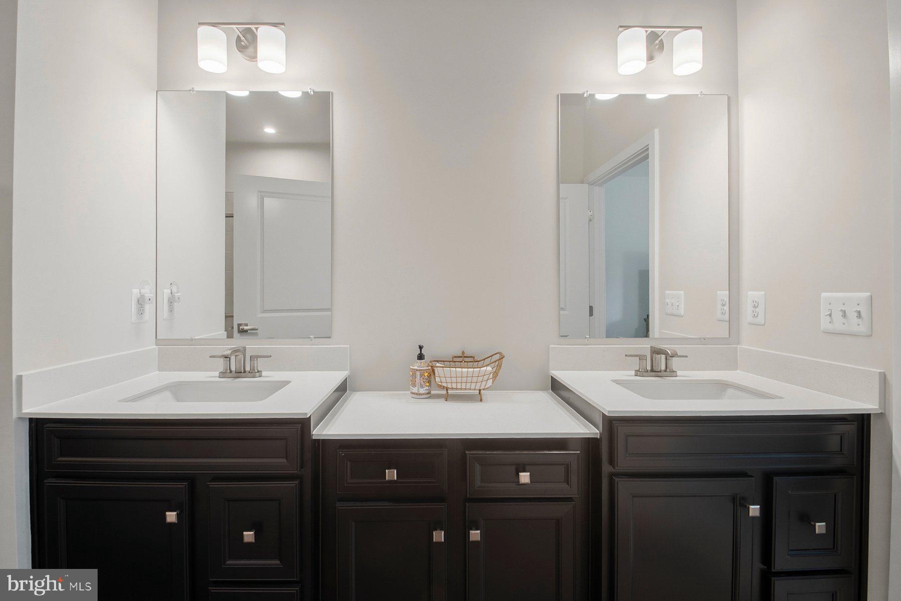 TANYARD SHORES - Residential