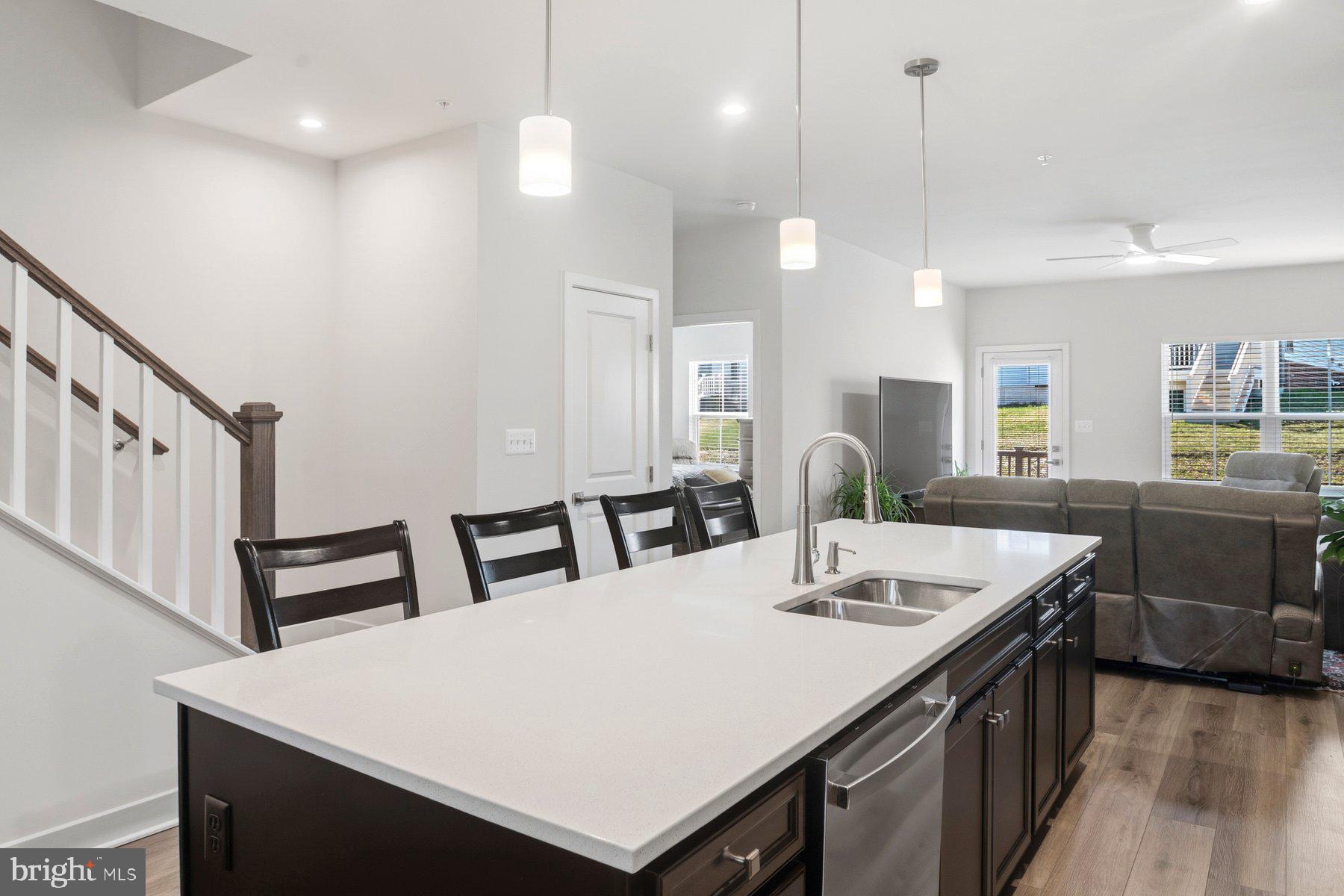 TANYARD SHORES - Residential