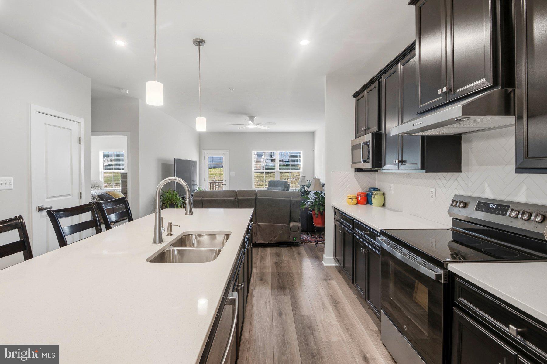 TANYARD SHORES - Residential