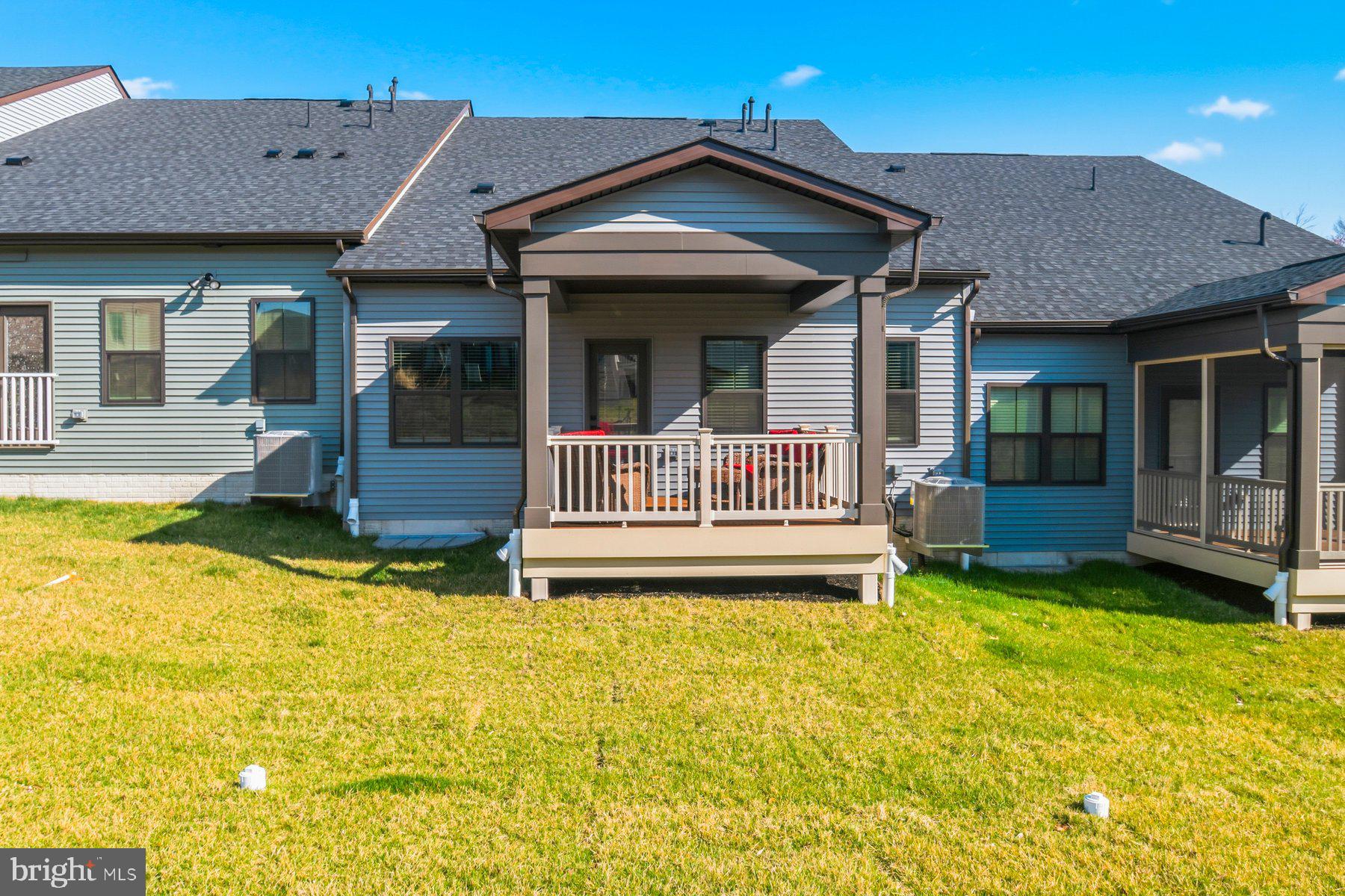 TANYARD SHORES - Residential