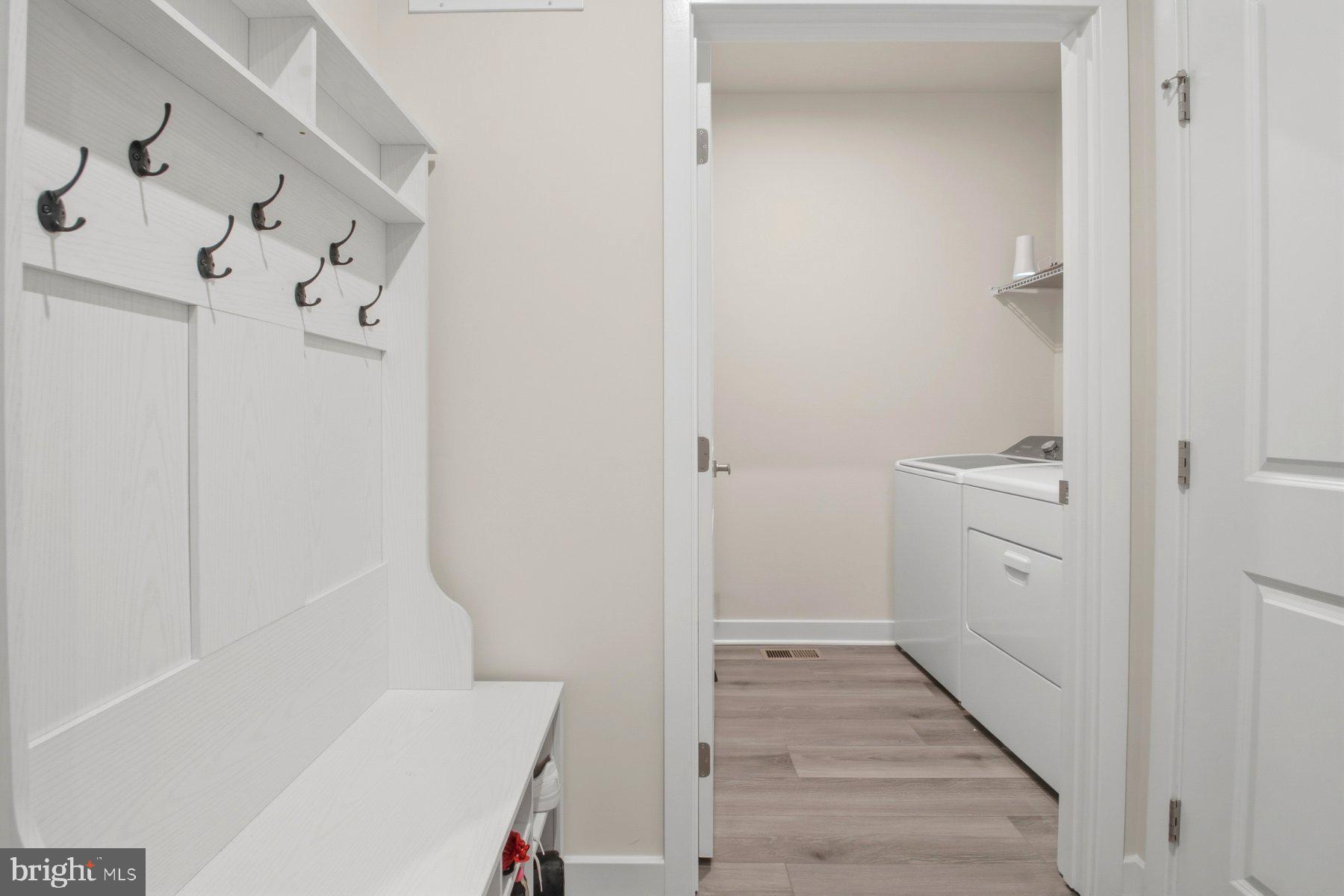 TANYARD SHORES - Residential