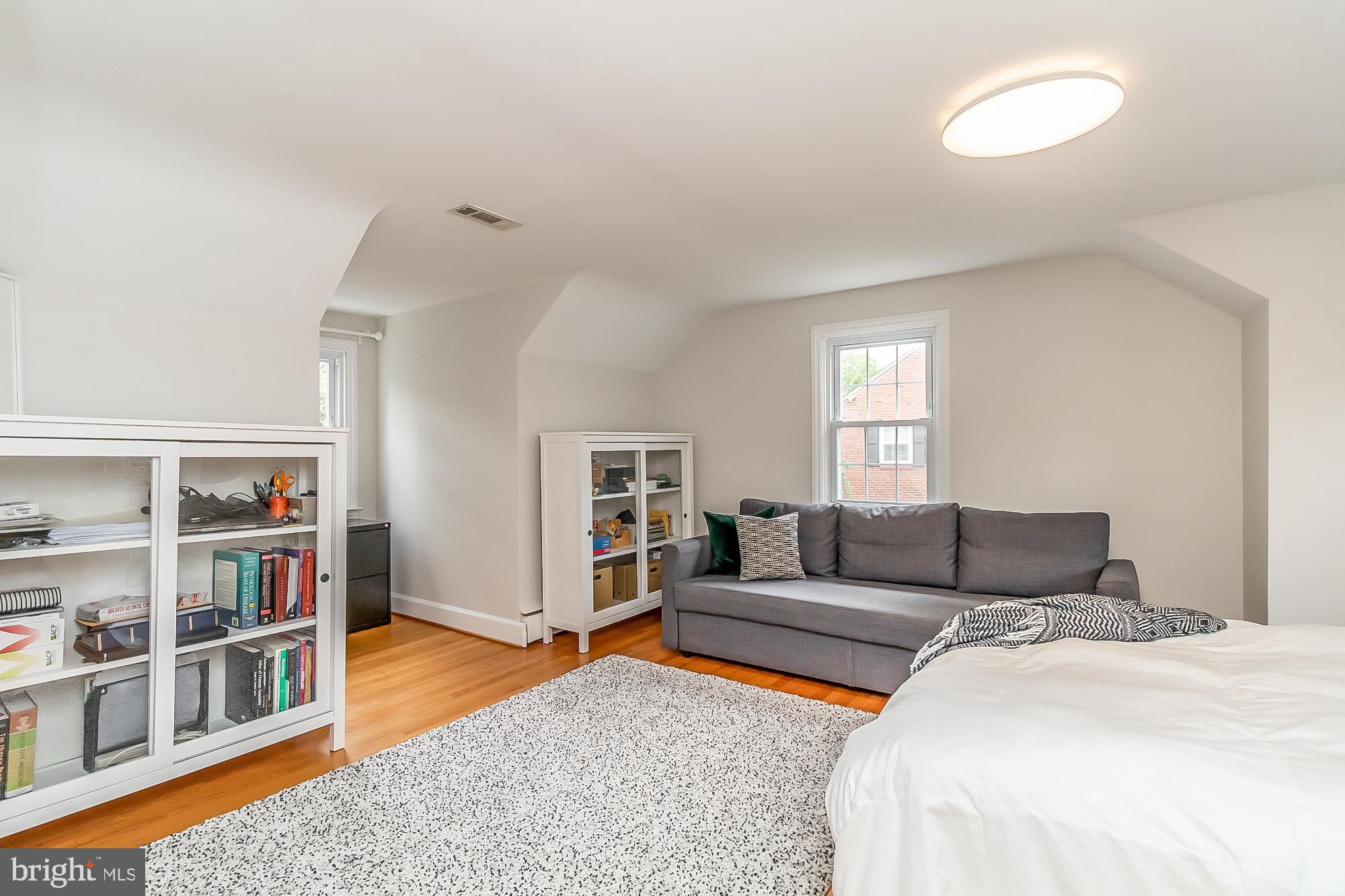 STONELEIGH - Residential