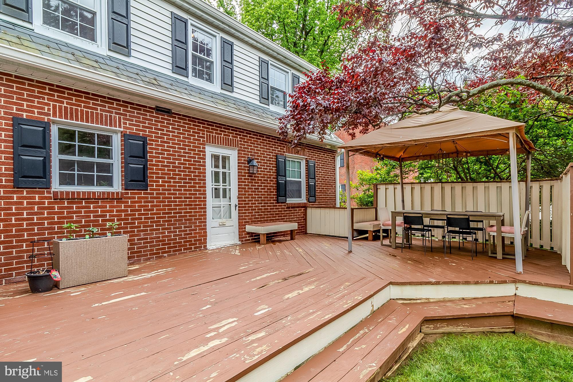 STONELEIGH - Residential