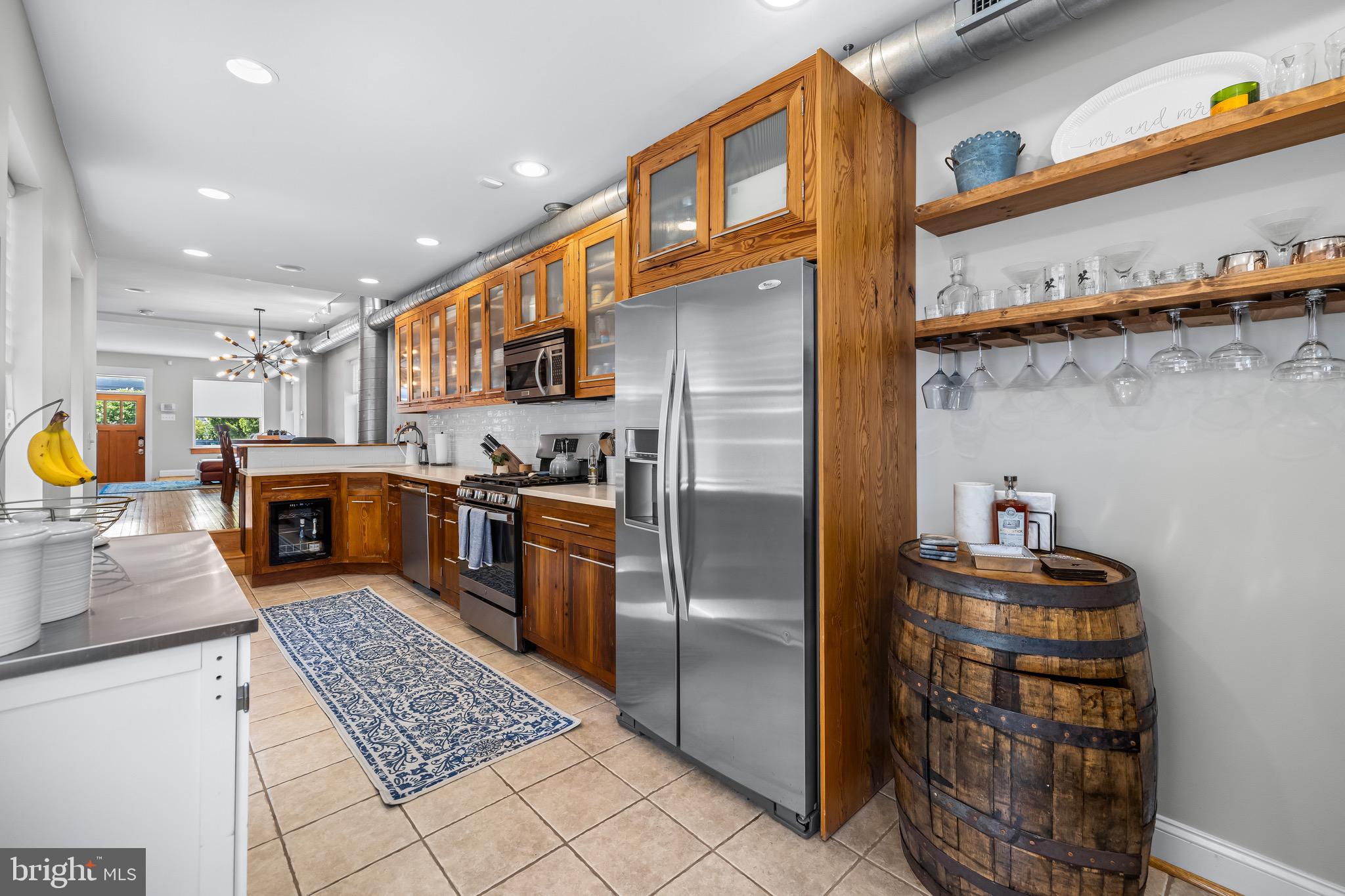 LOCUST POINT - Residential