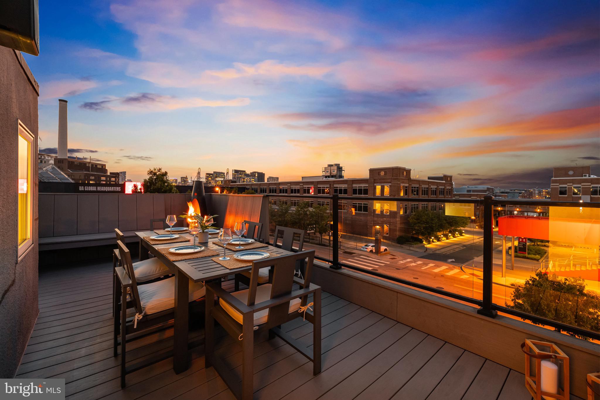 LOCUST POINT - Residential