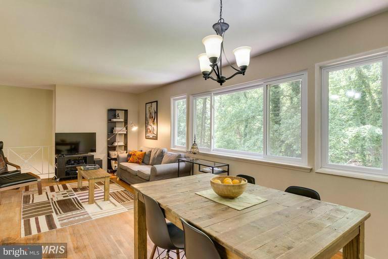 SURREY SQUARE - Residential Lease