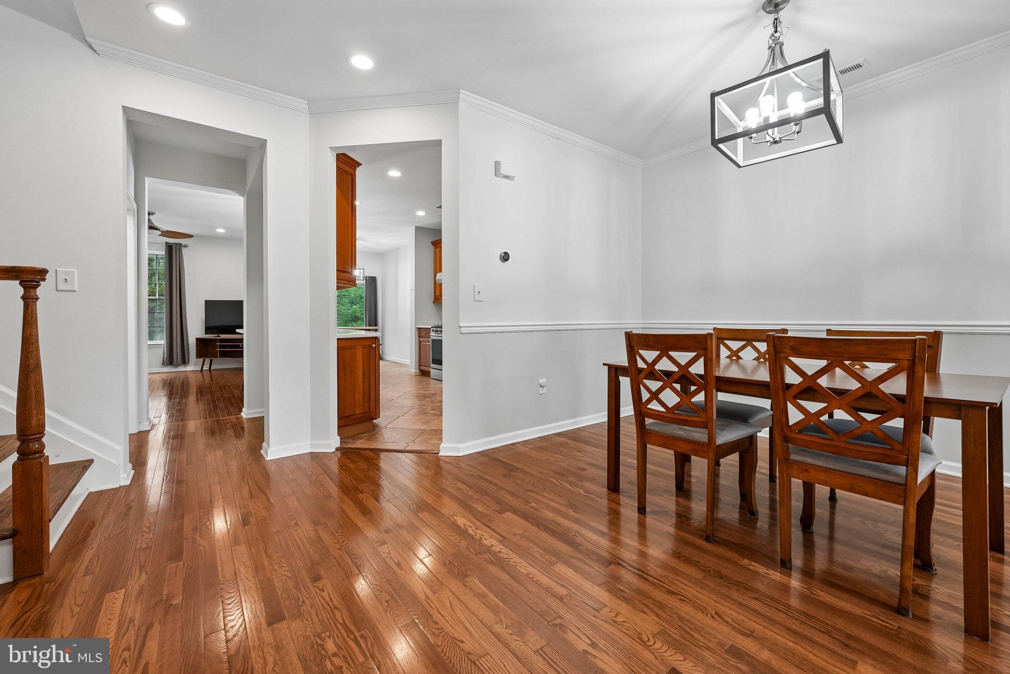 19 JACKSON AVENUE