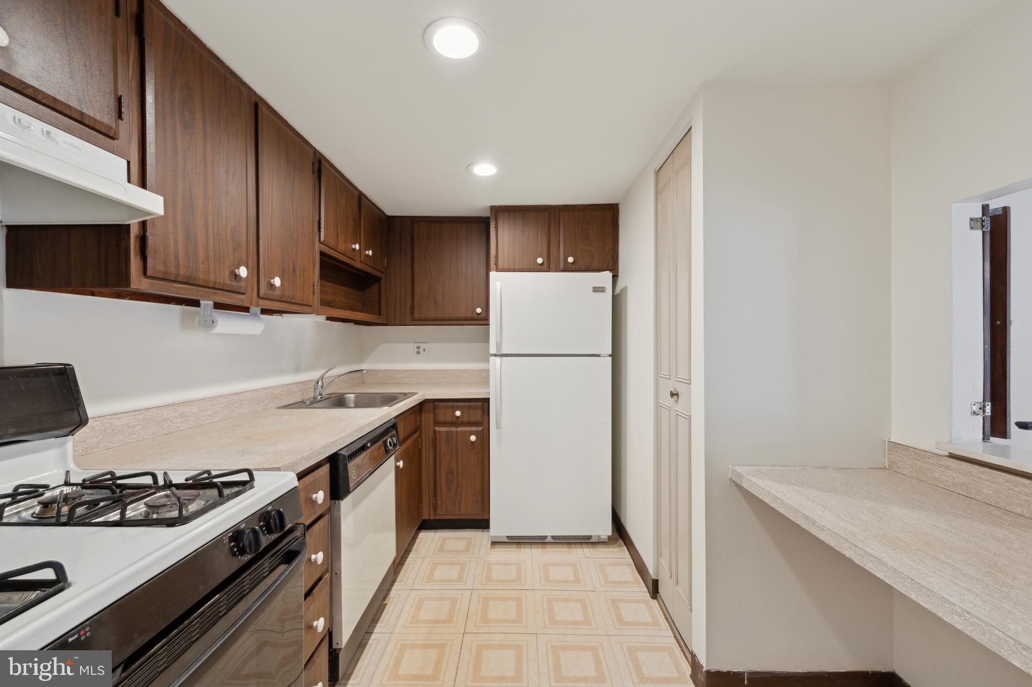 198 OLD FORGE CROSSING