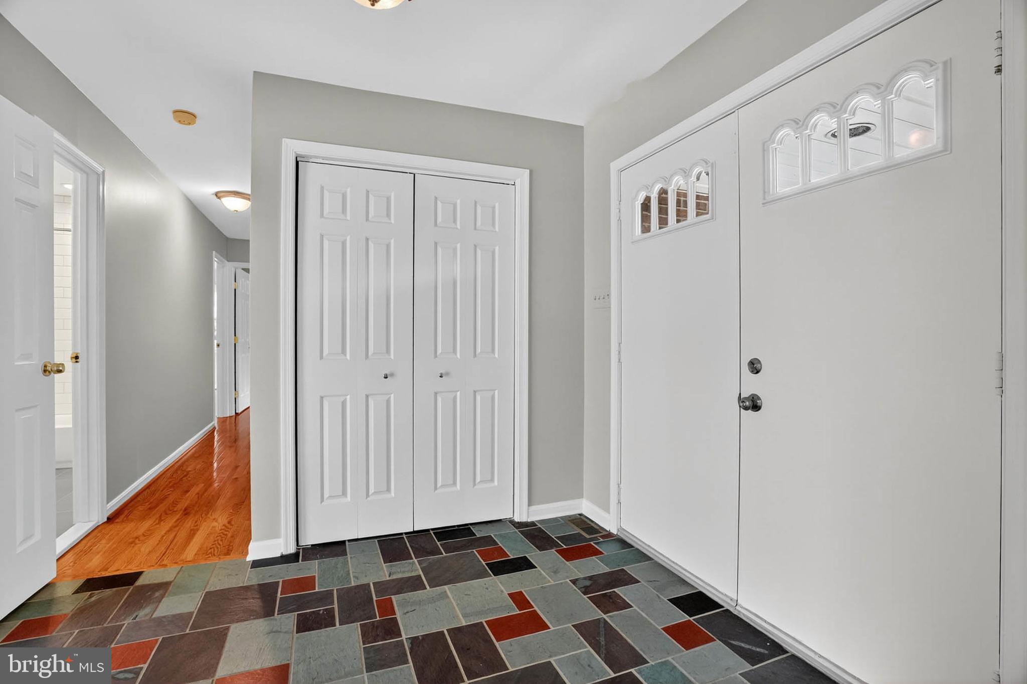 HERITAGE HILL - Residential