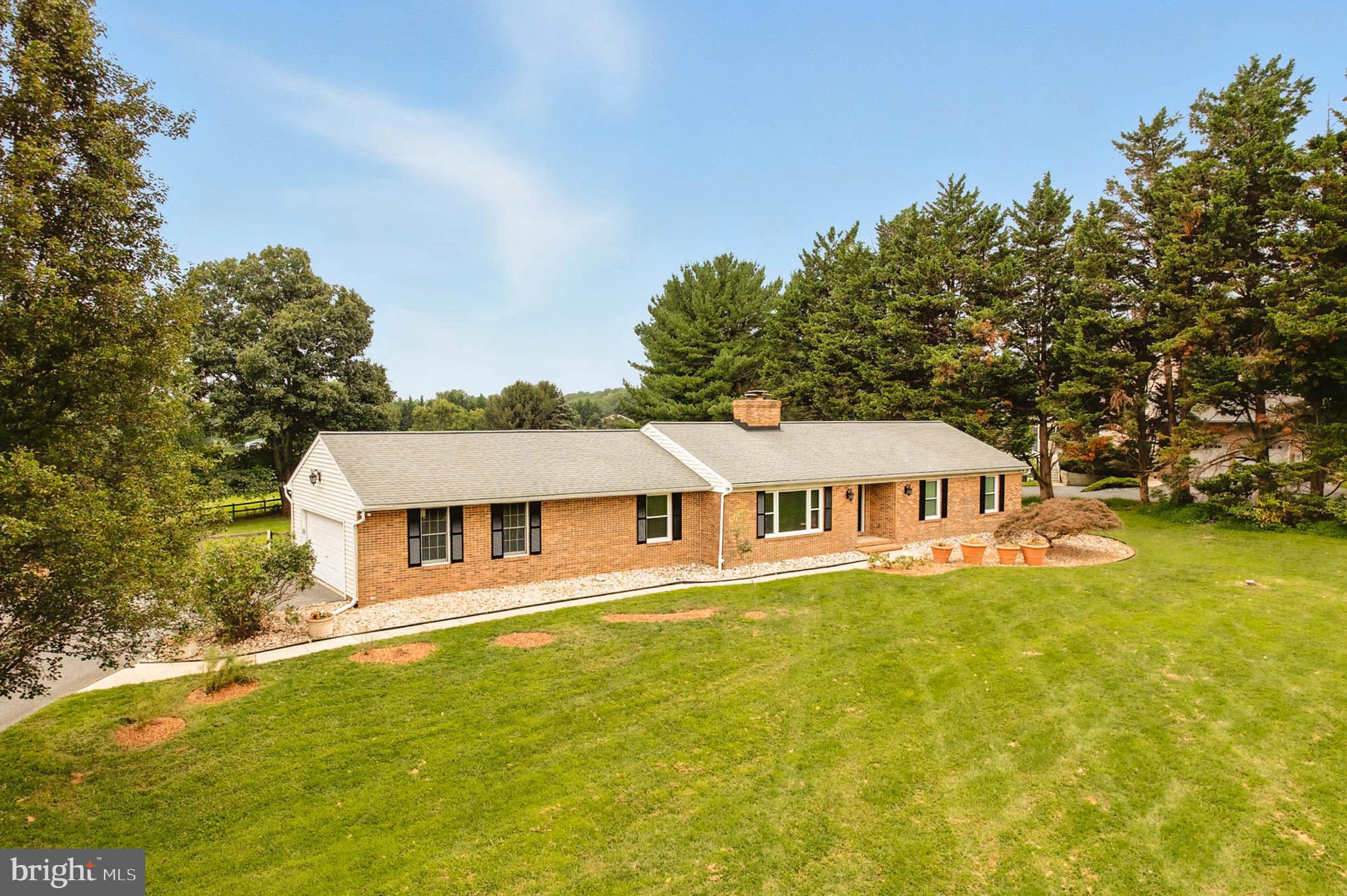 HERITAGE HILL - Residential