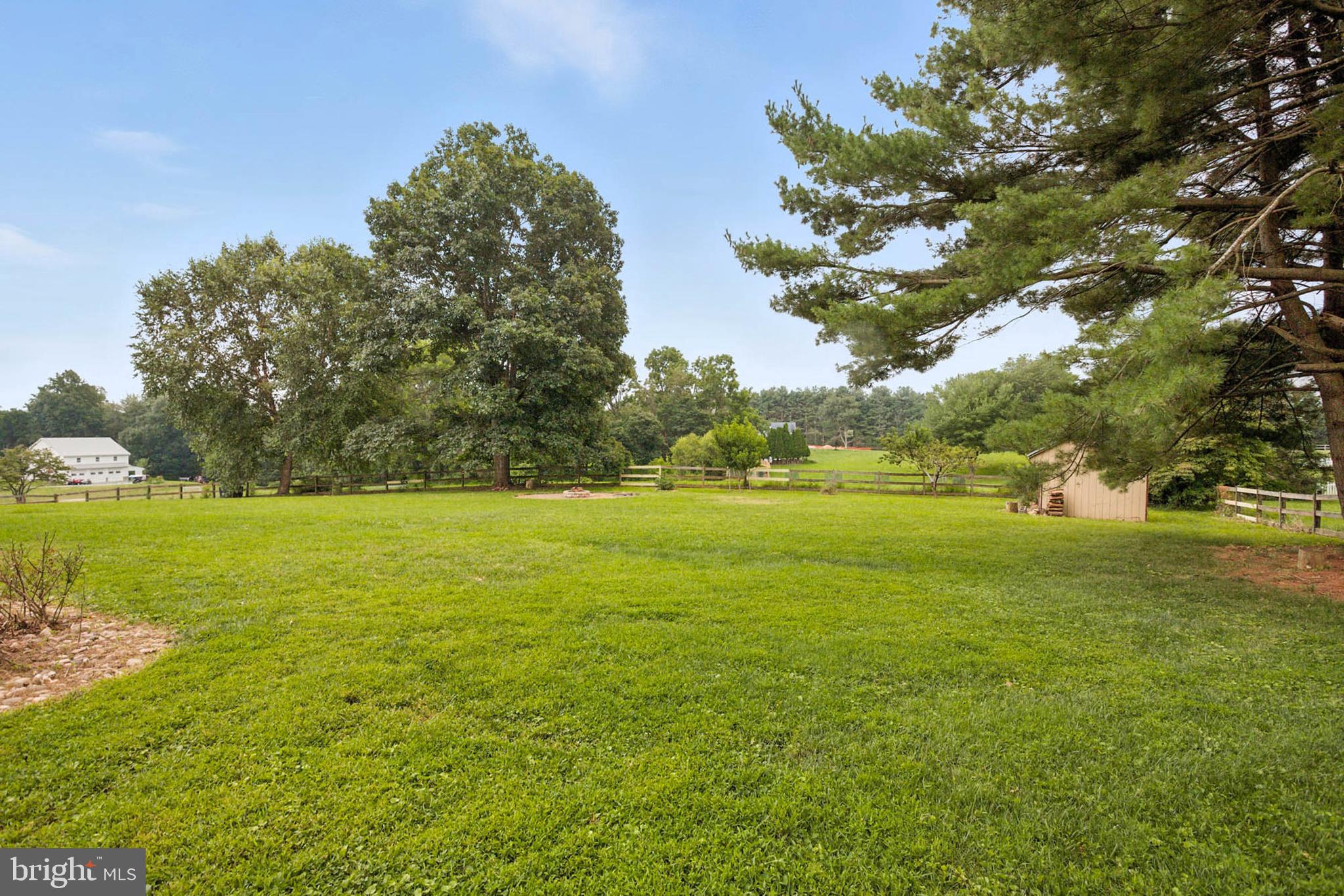 HERITAGE HILL - Residential