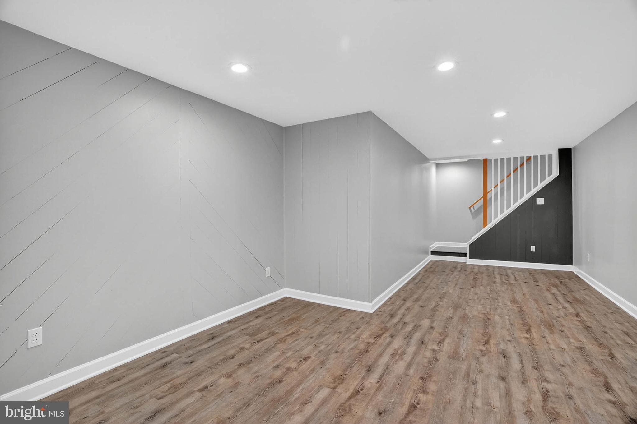 HERITAGE HILL - Residential