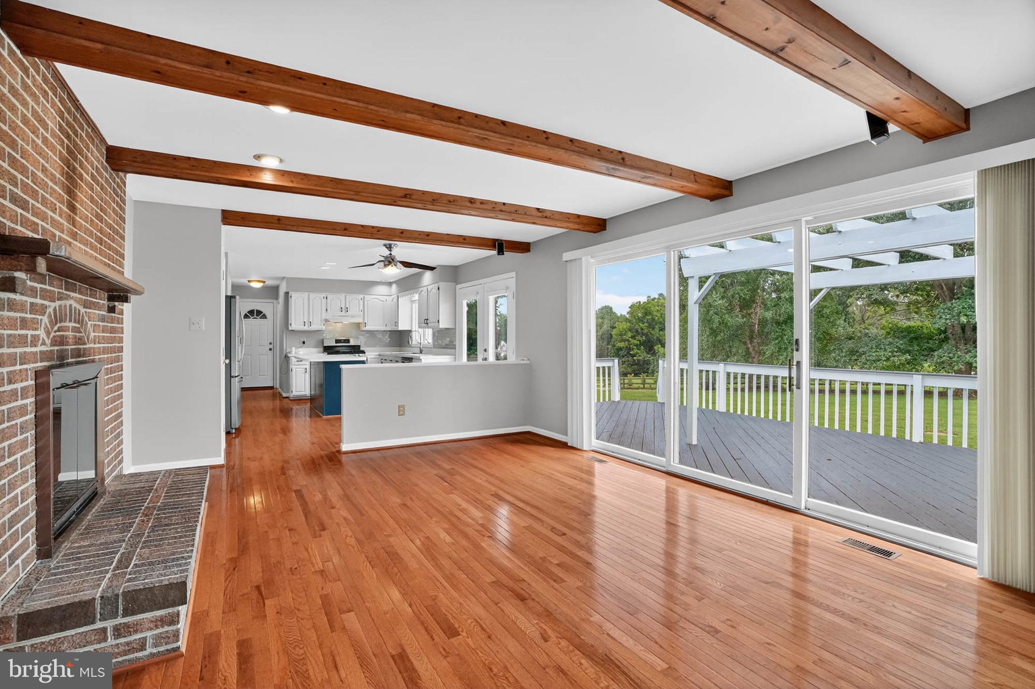 4000 HERITAGE HILL LANE