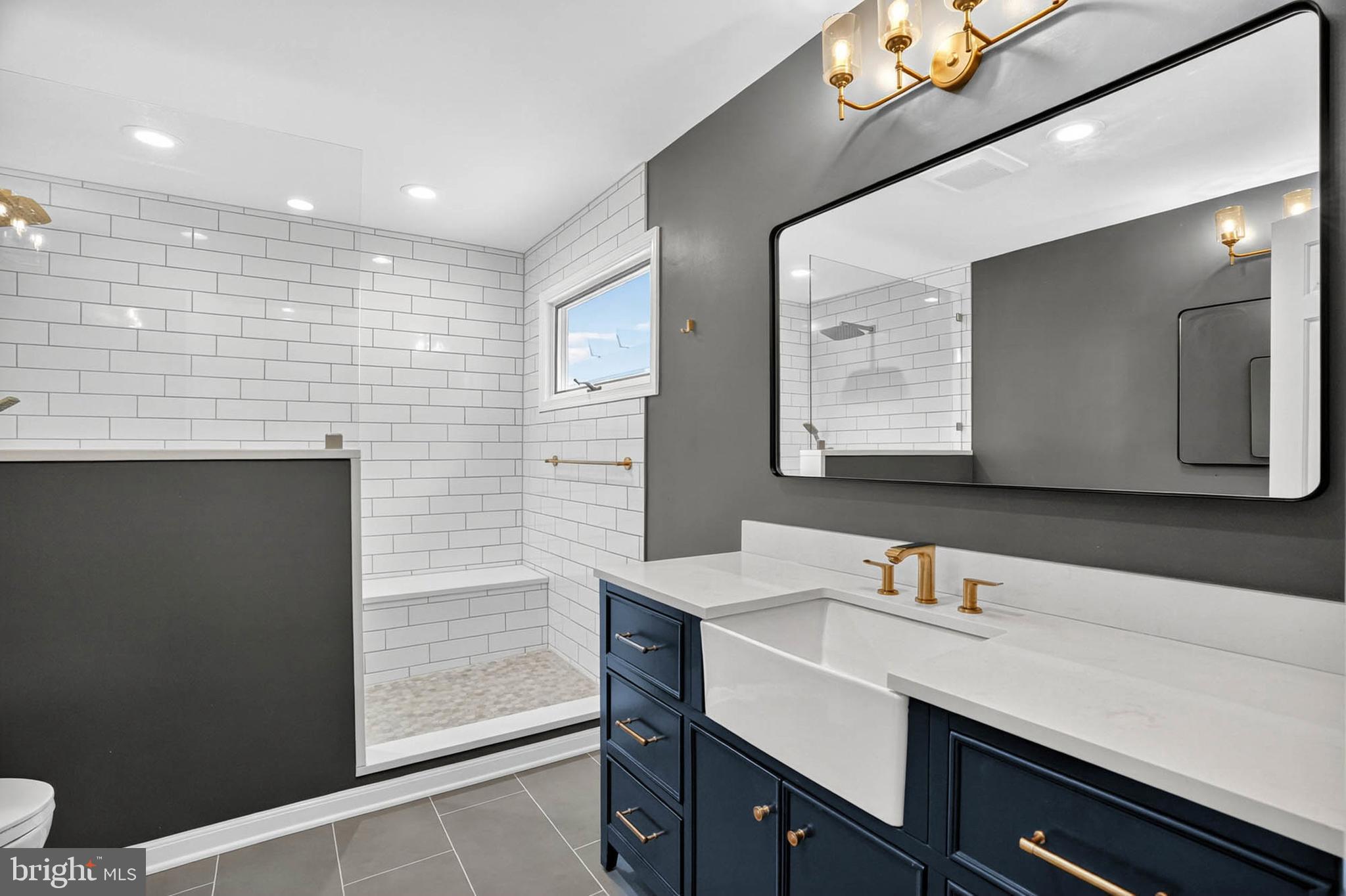 HERITAGE HILL - Residential