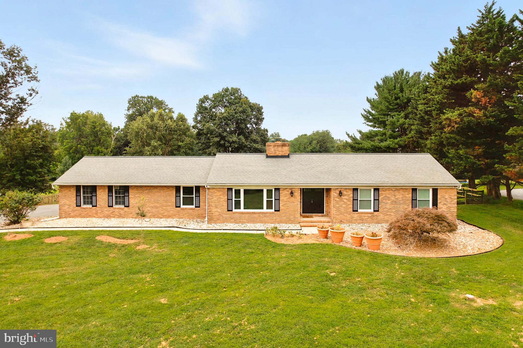 HERITAGE HILL - Residential