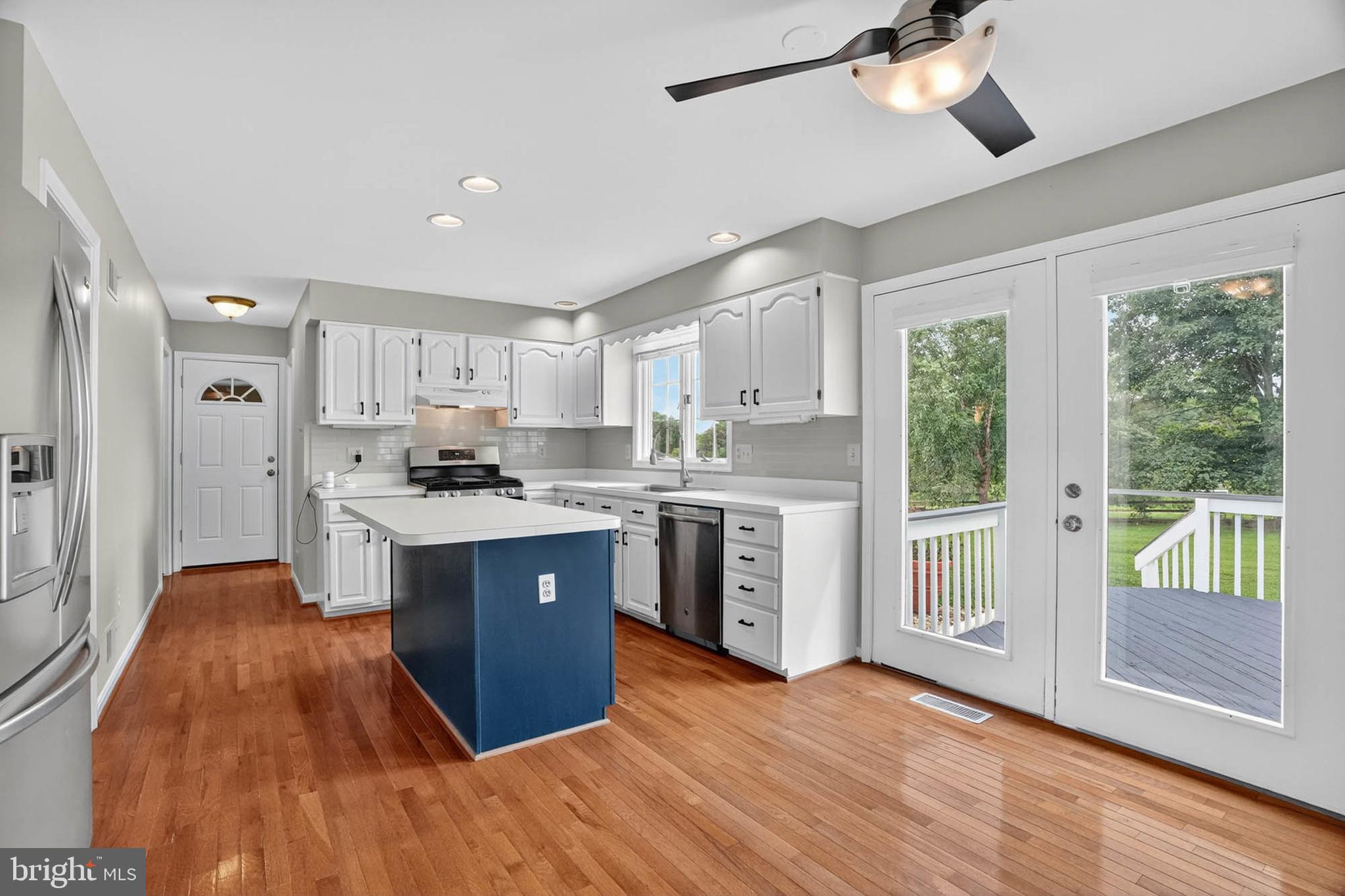 4000 HERITAGE HILL LANE