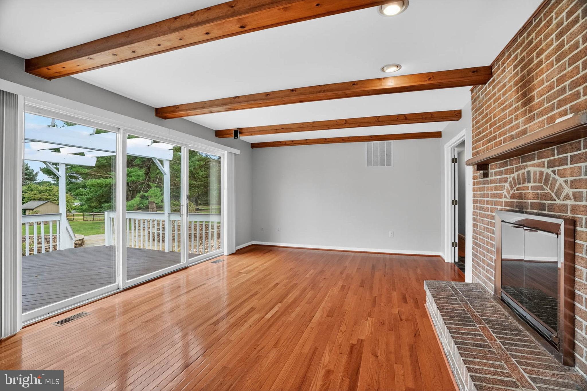 HERITAGE HILL - Residential