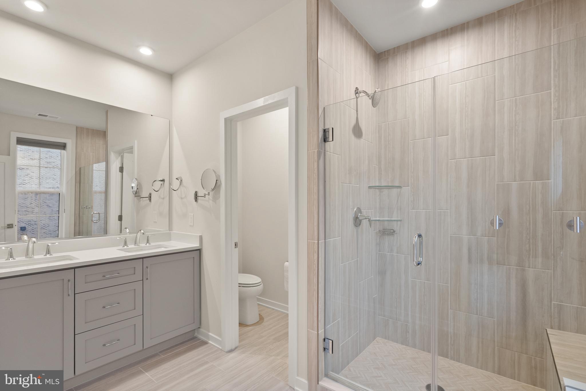 UNION PARK AT MCLEAN - Residential