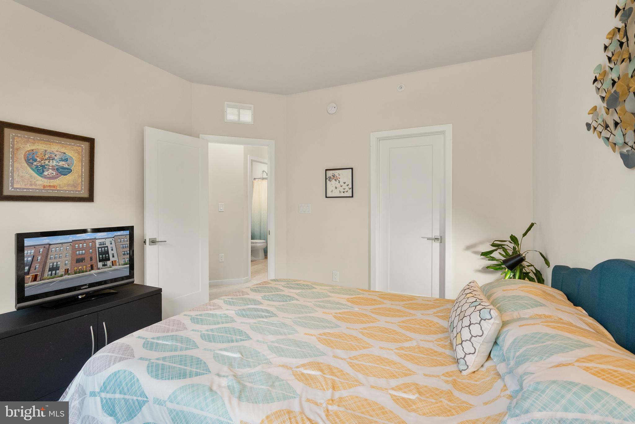 UNION PARK AT MCLEAN - Residential