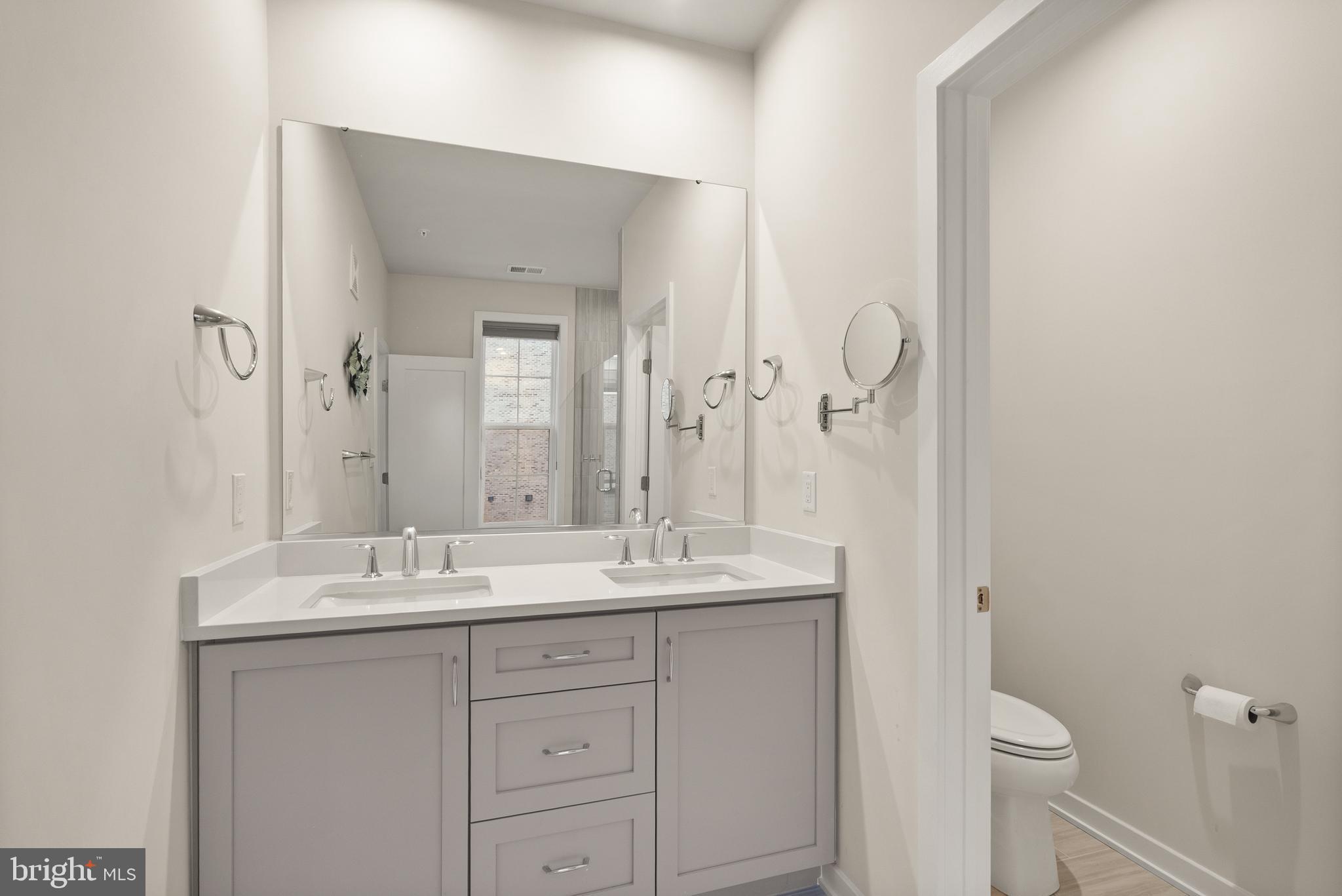 UNION PARK AT MCLEAN - Residential