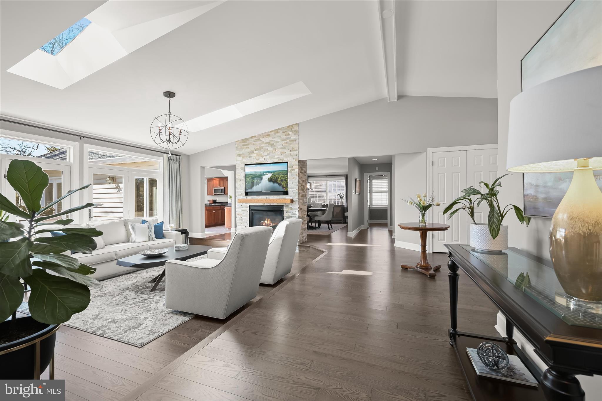 VILLAGE OF HICKORY RIDGE - Residential