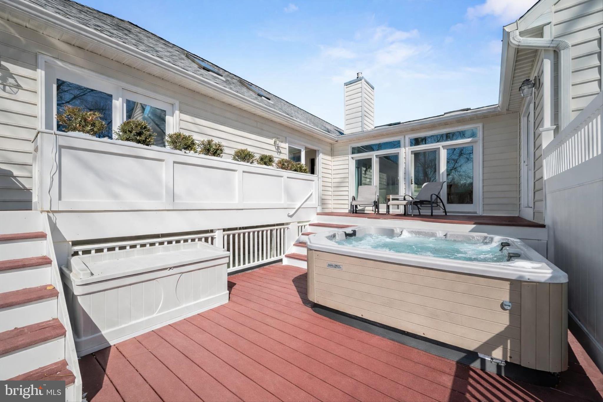 VILLAGE OF HICKORY RIDGE - Residential