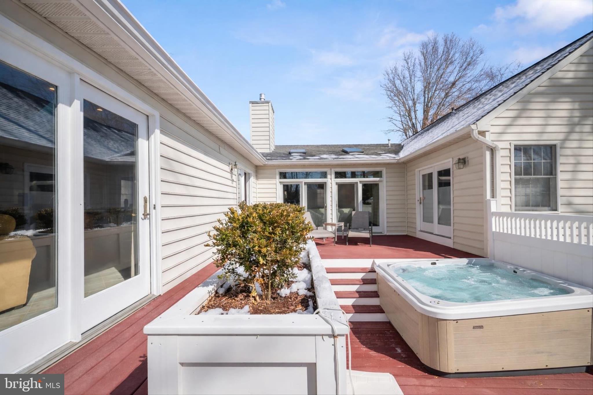 VILLAGE OF HICKORY RIDGE - Residential