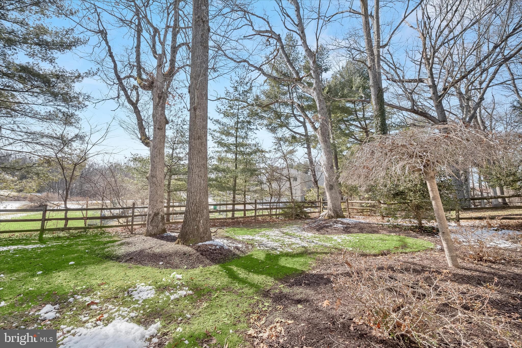 VILLAGE OF HICKORY RIDGE - Residential