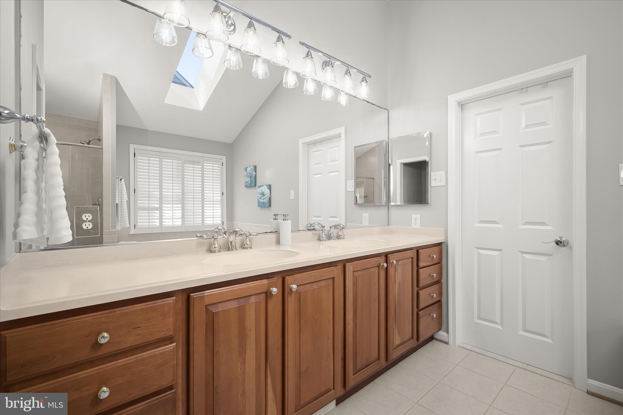 VILLAGE OF HICKORY RIDGE - Residential