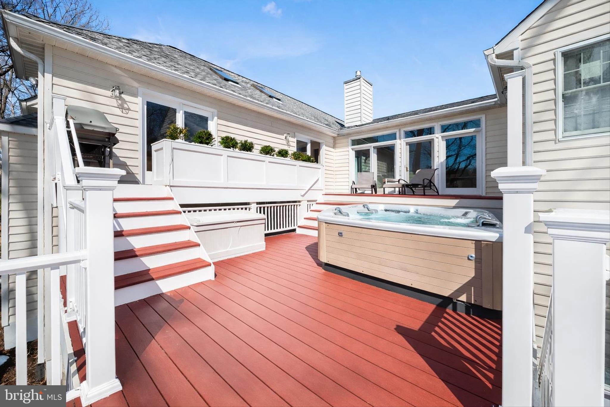 VILLAGE OF HICKORY RIDGE - Residential