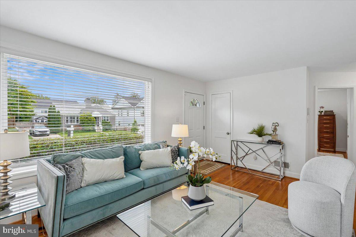 GARRETT PARK ESTATES - Residential
