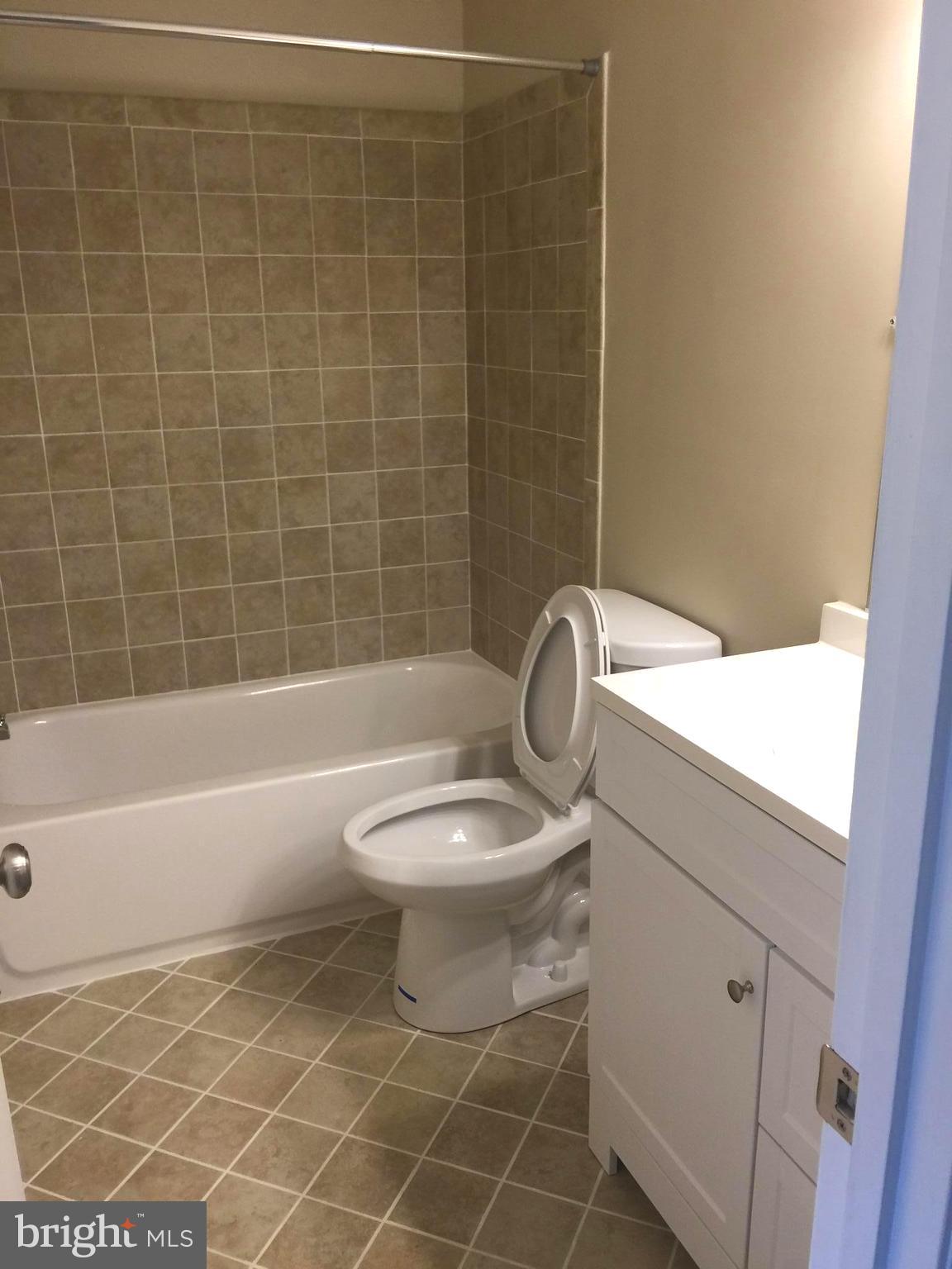 GROSVENOR MEWS - Residential Lease