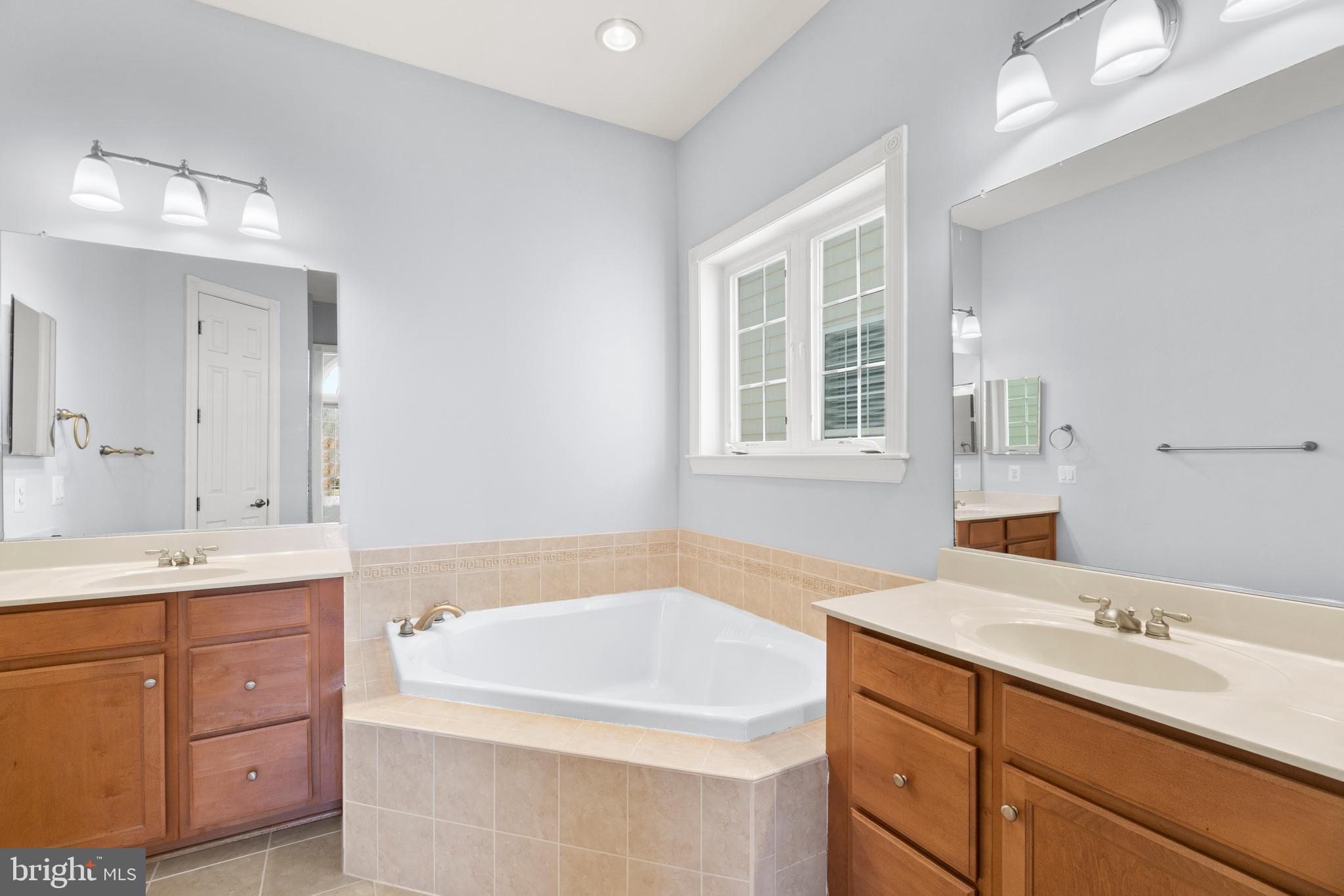 VILLAGE AT LORTON VALLEY - Residential Lease