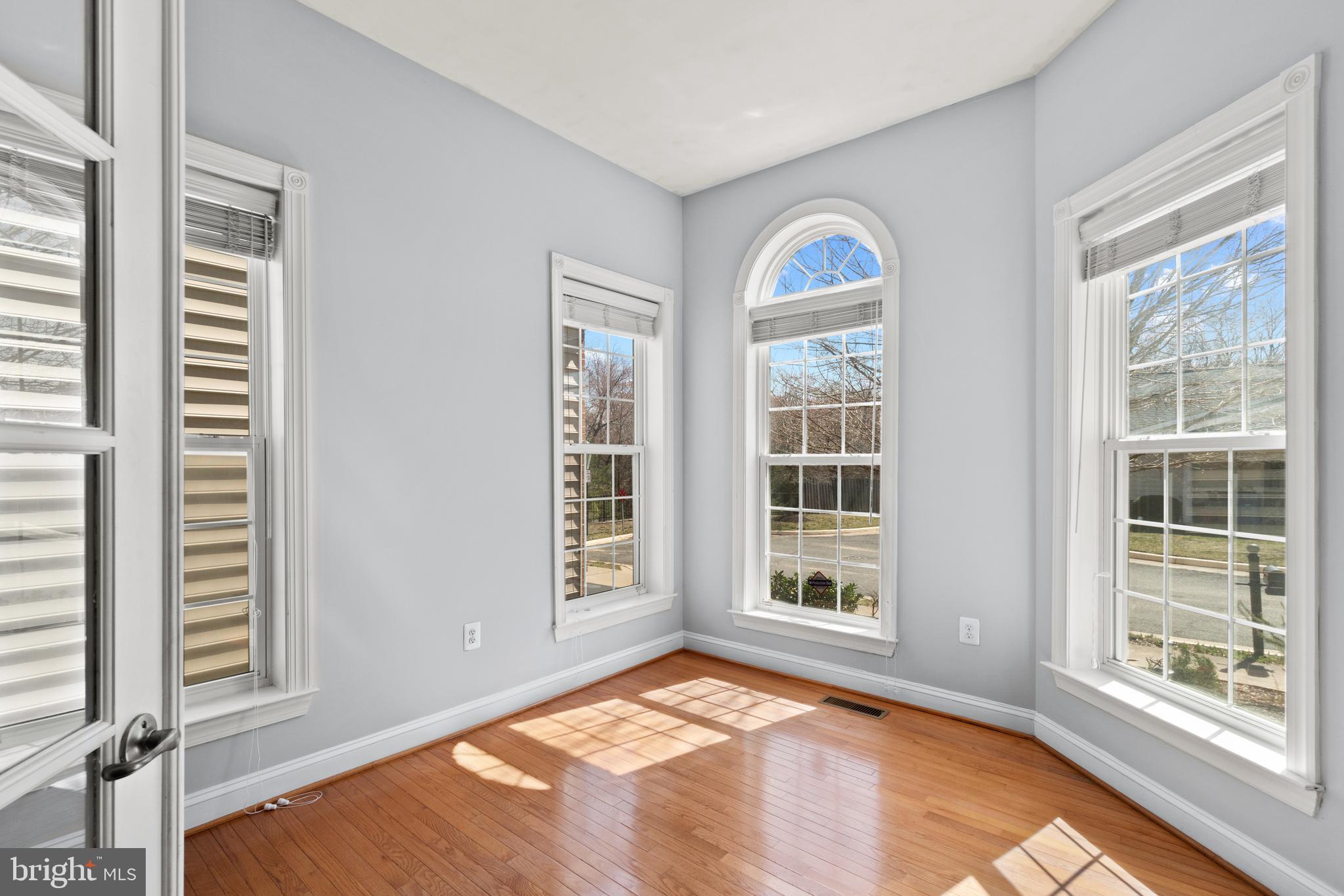 VILLAGE AT LORTON VALLEY - Residential Lease