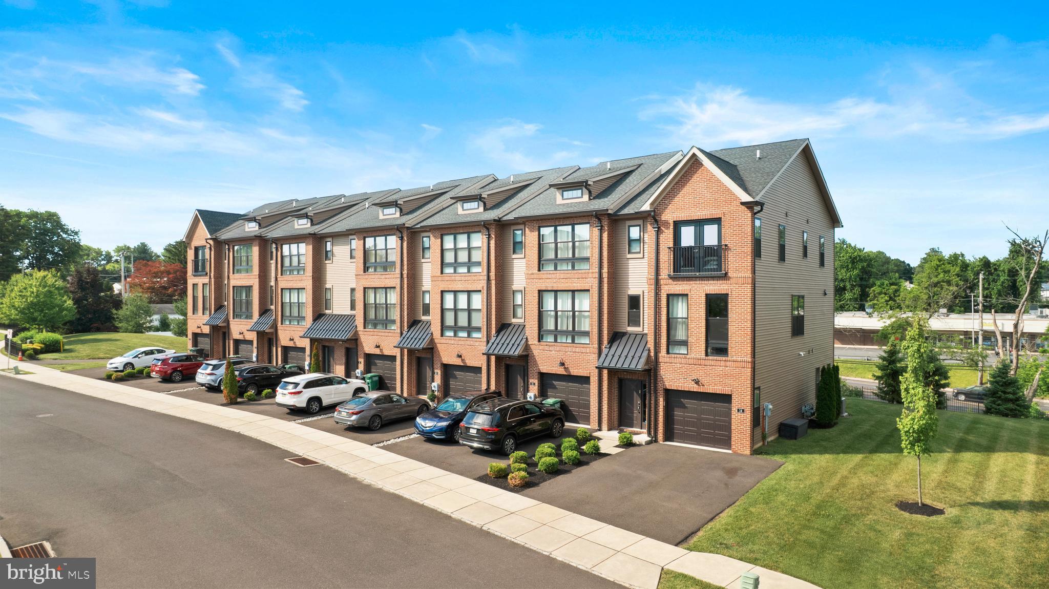 14 DIANA LANE