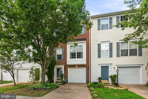 Photo of 12311 Jarrow Lane, BRISTOW, VA 20136 (MLS # VAPW2122584)