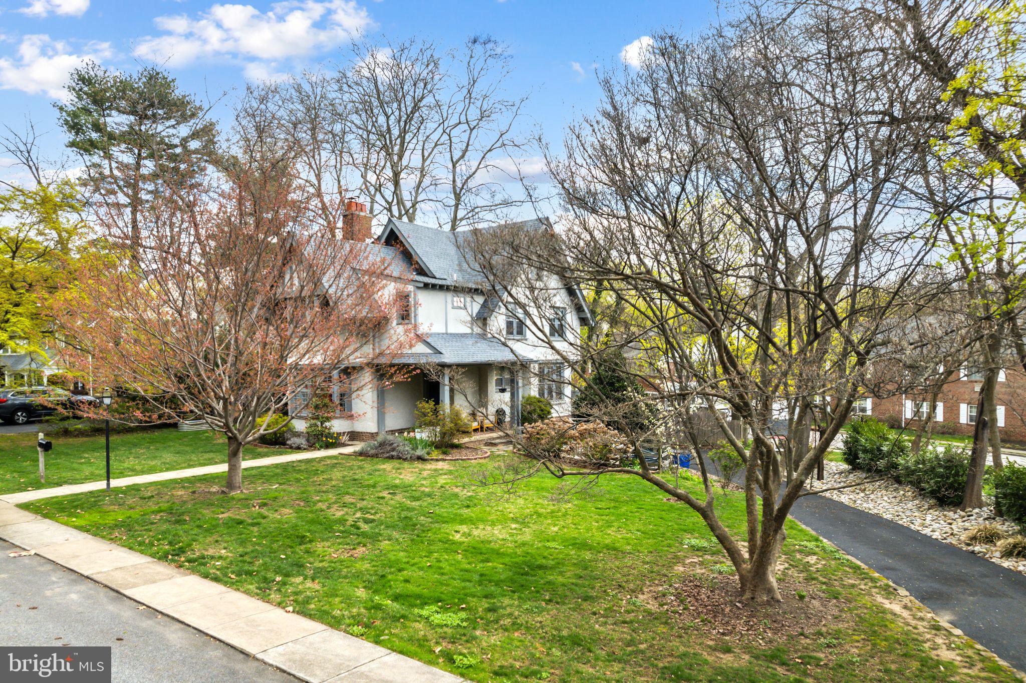 BRYN MAWR - Residential