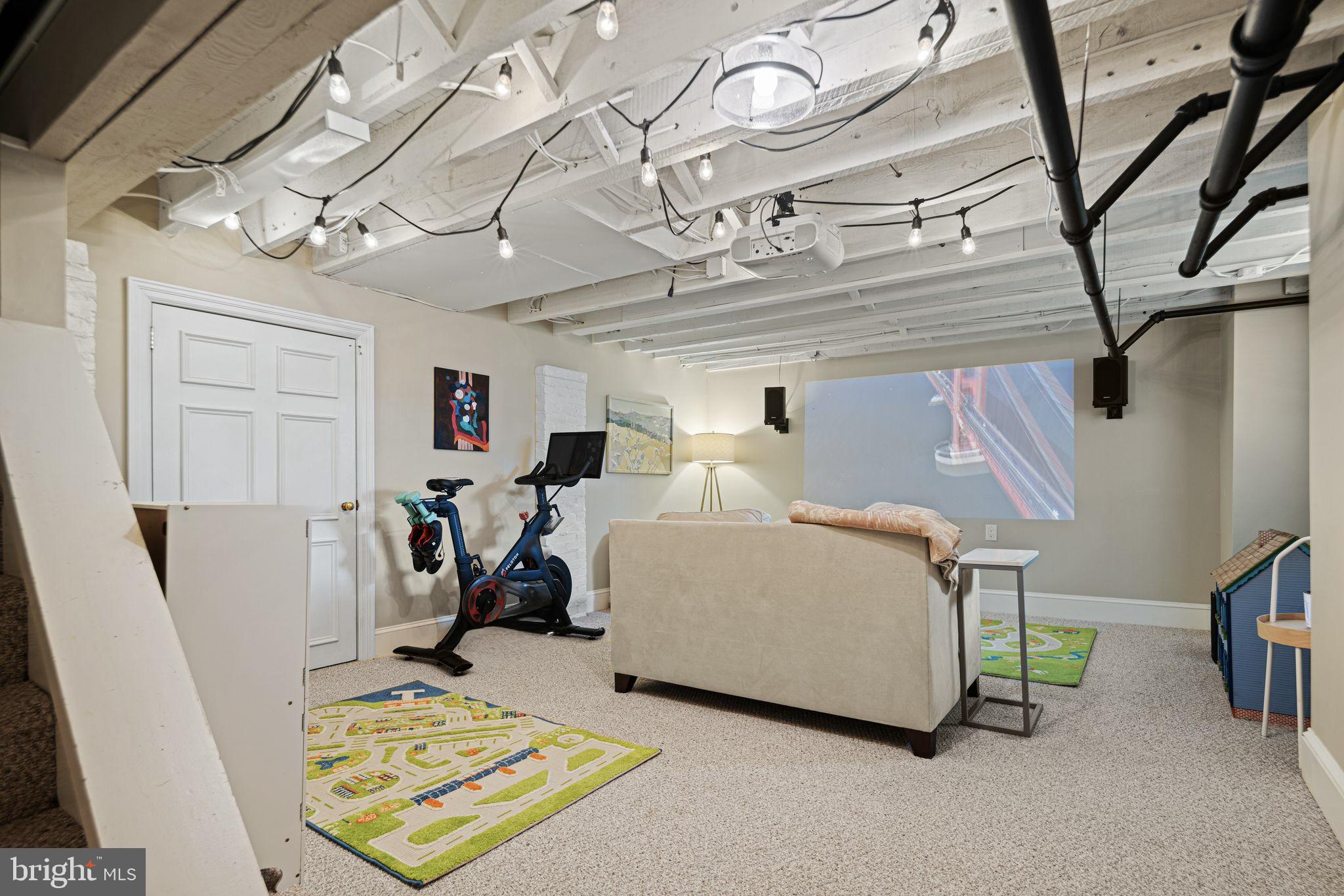 BRYN MAWR - Residential