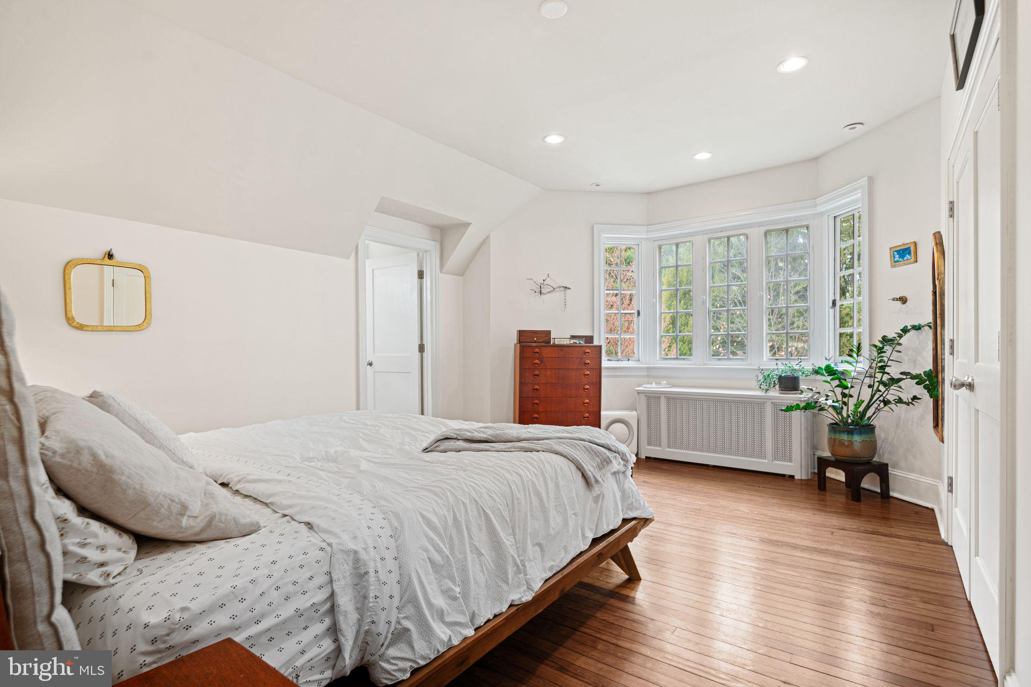 BRYN MAWR - Residential