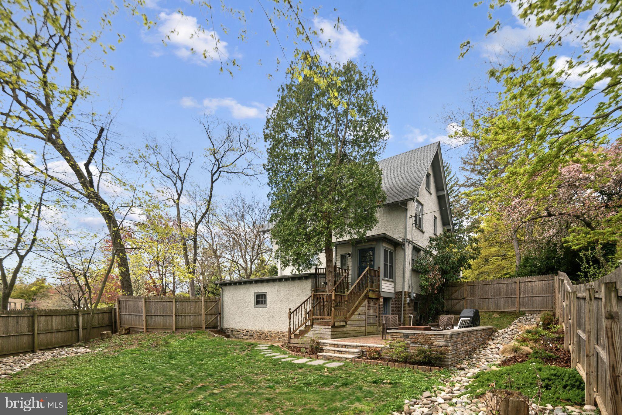 BRYN MAWR - Residential