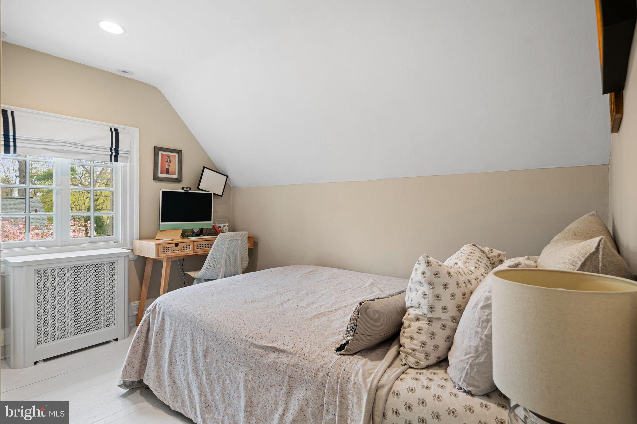 BRYN MAWR - Residential