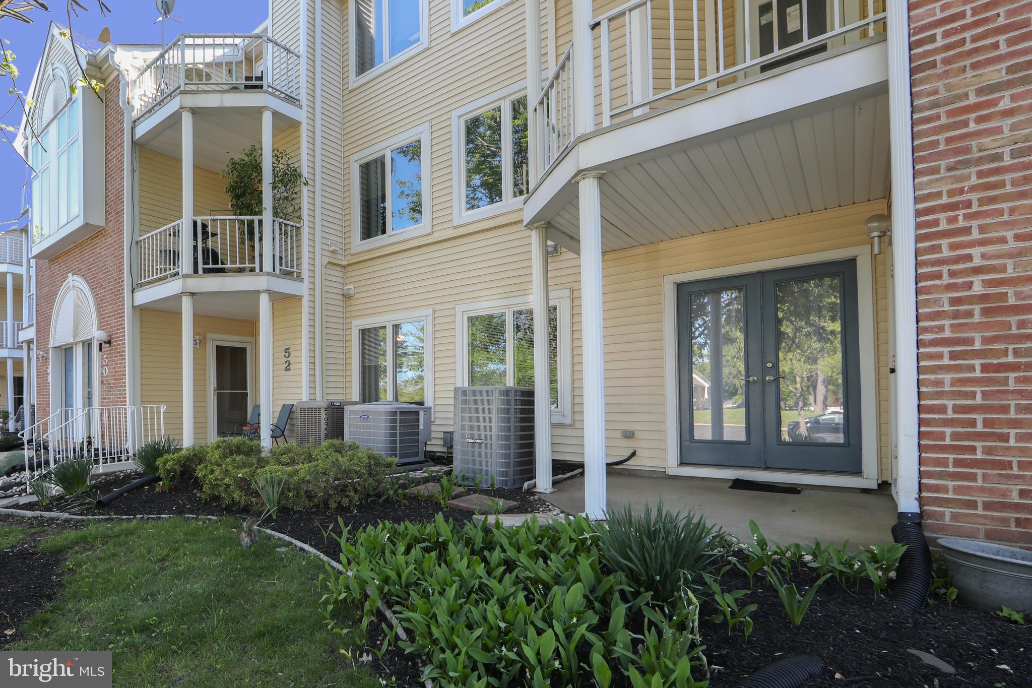CRESTWOOD CONDO - Residential