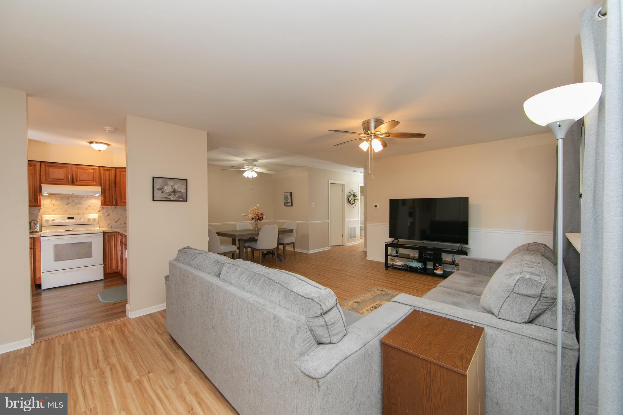 CRESTWOOD CONDO - Residential
