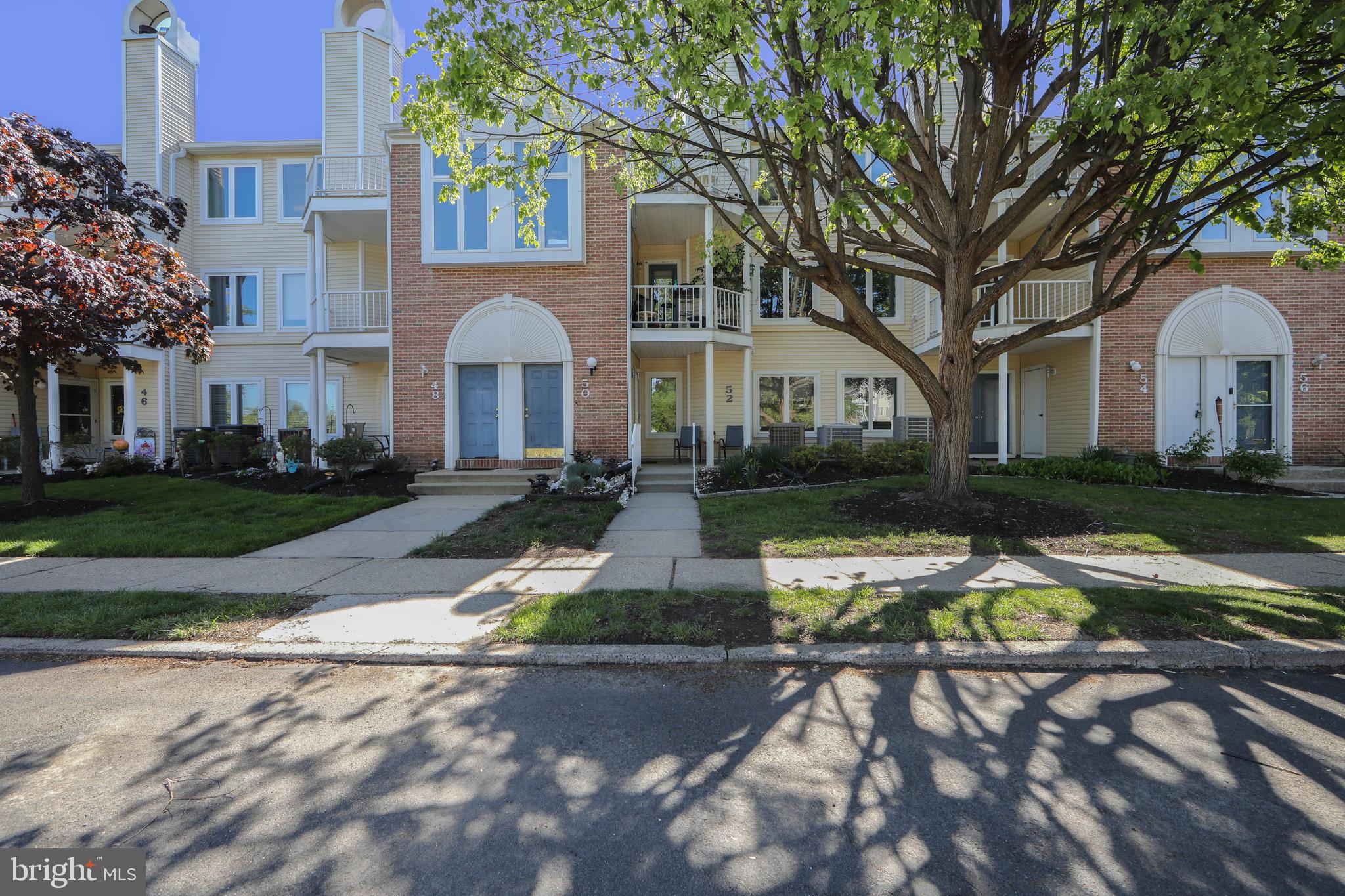 CRESTWOOD CONDO - Residential