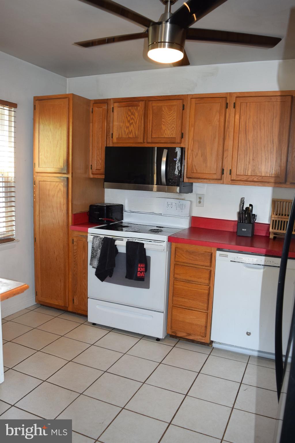 ELIZABETHS LANDING - Residential