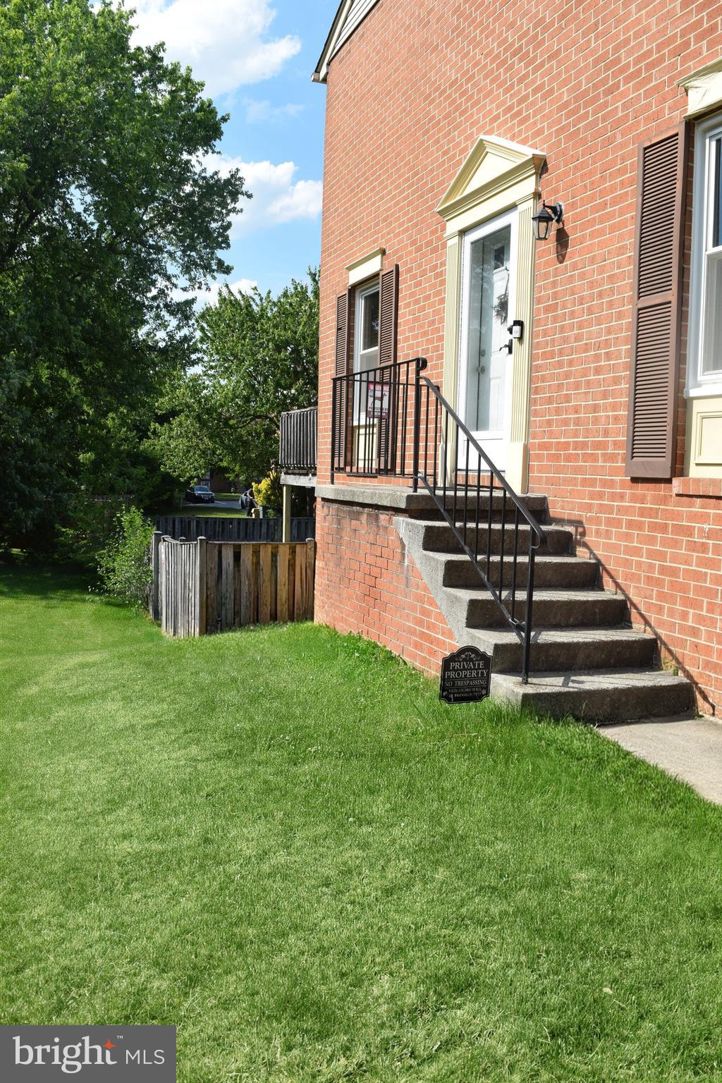 ELIZABETHS LANDING - Residential