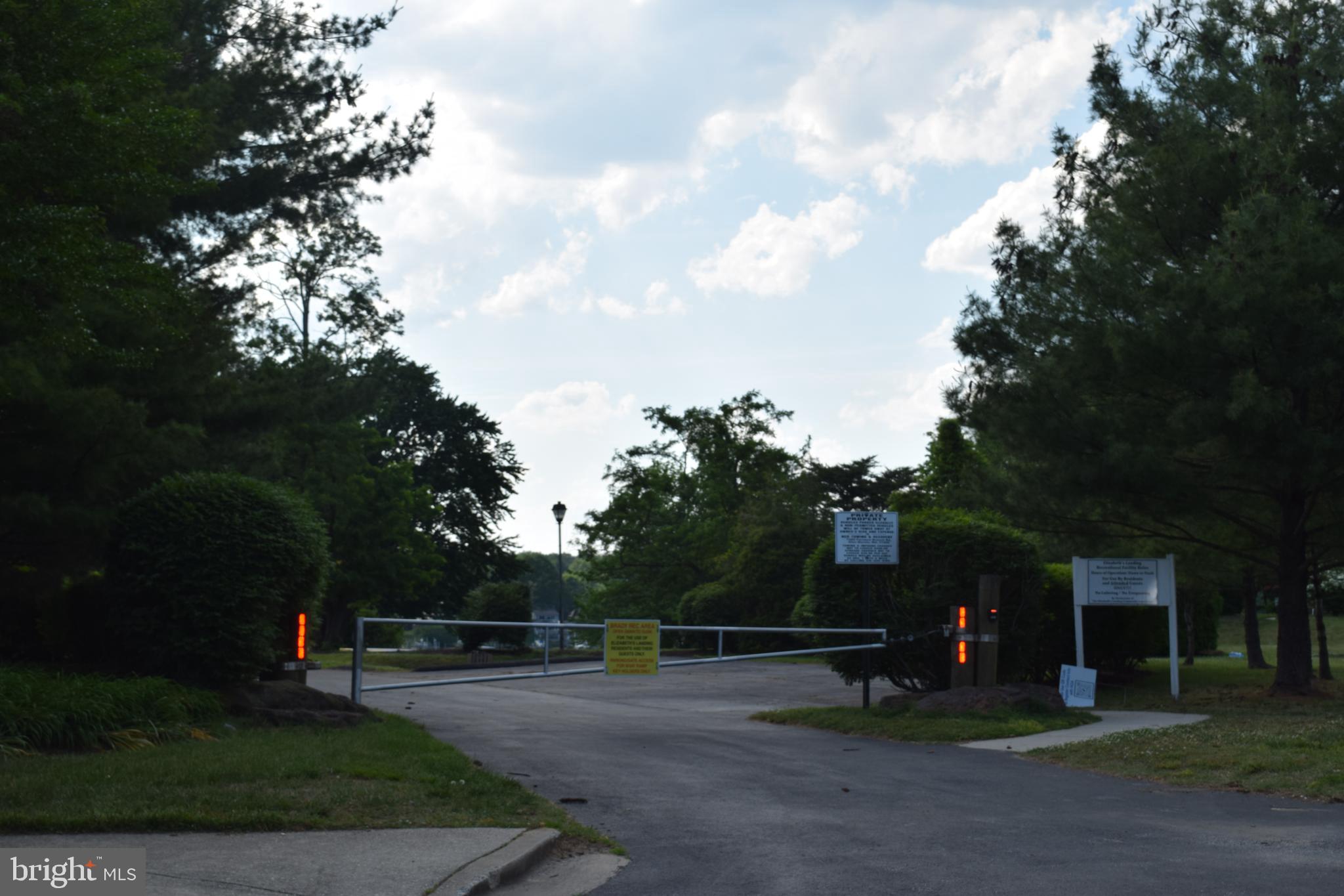 ELIZABETHS LANDING - Residential