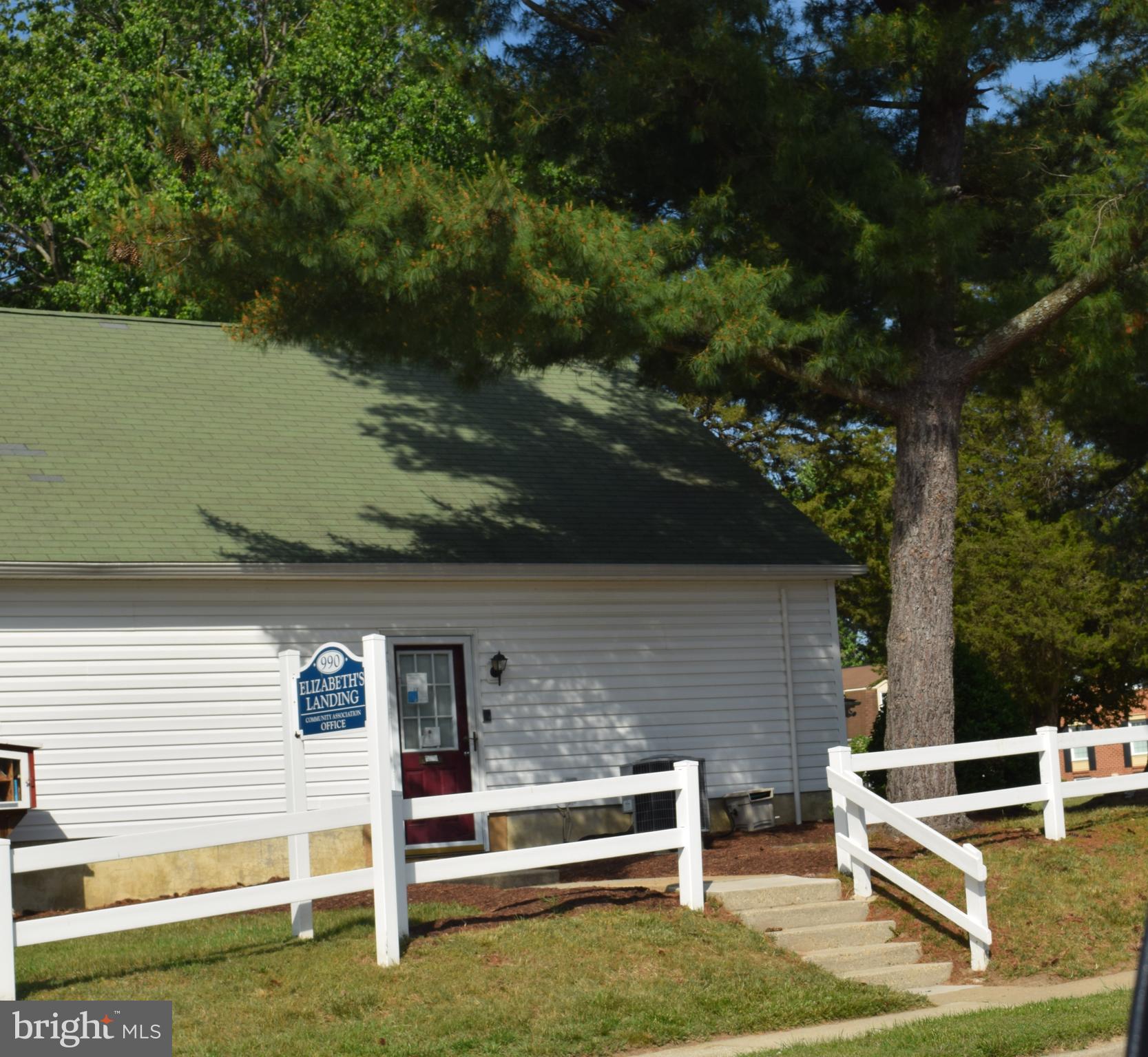 ELIZABETHS LANDING - Residential