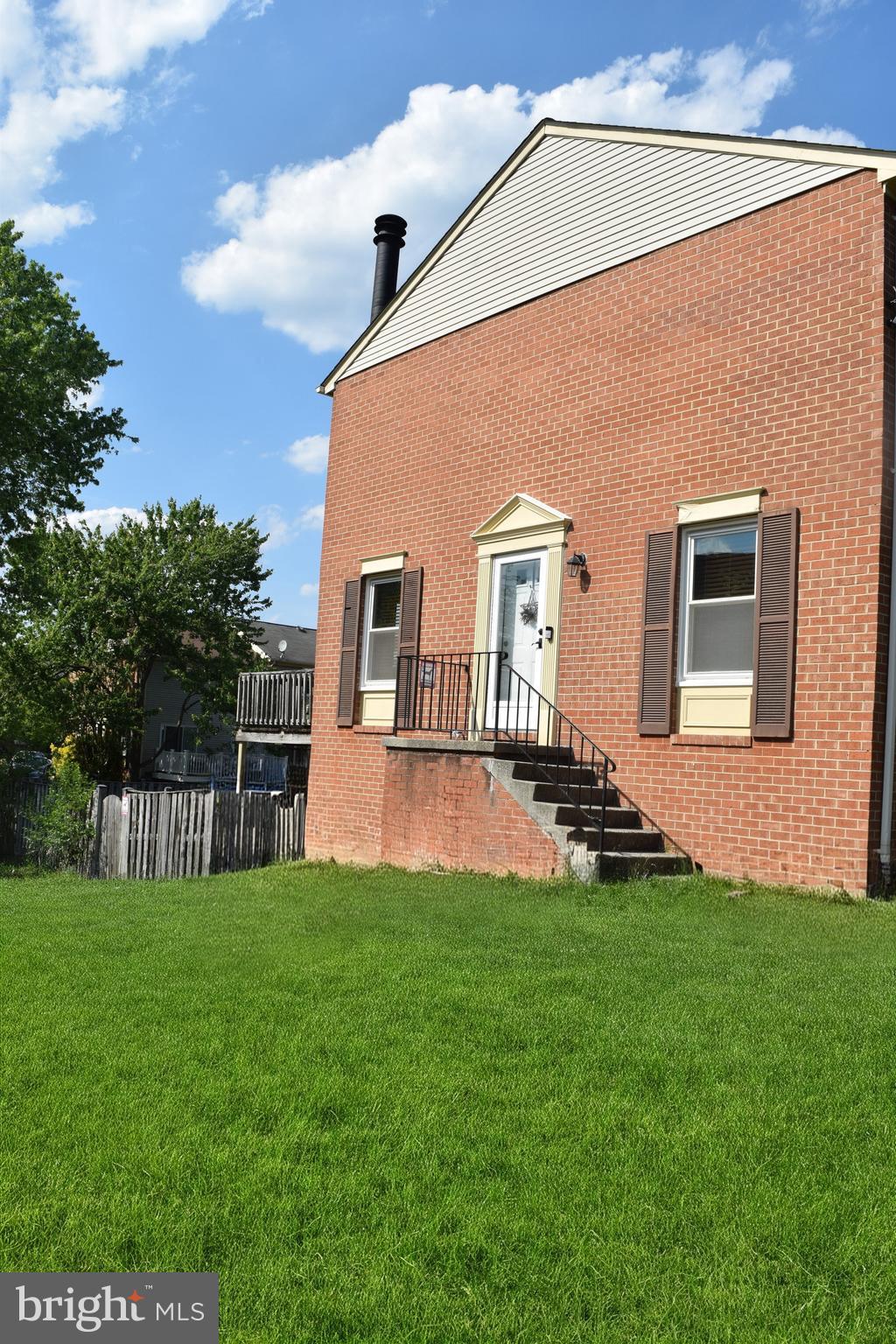 ELIZABETHS LANDING - Residential